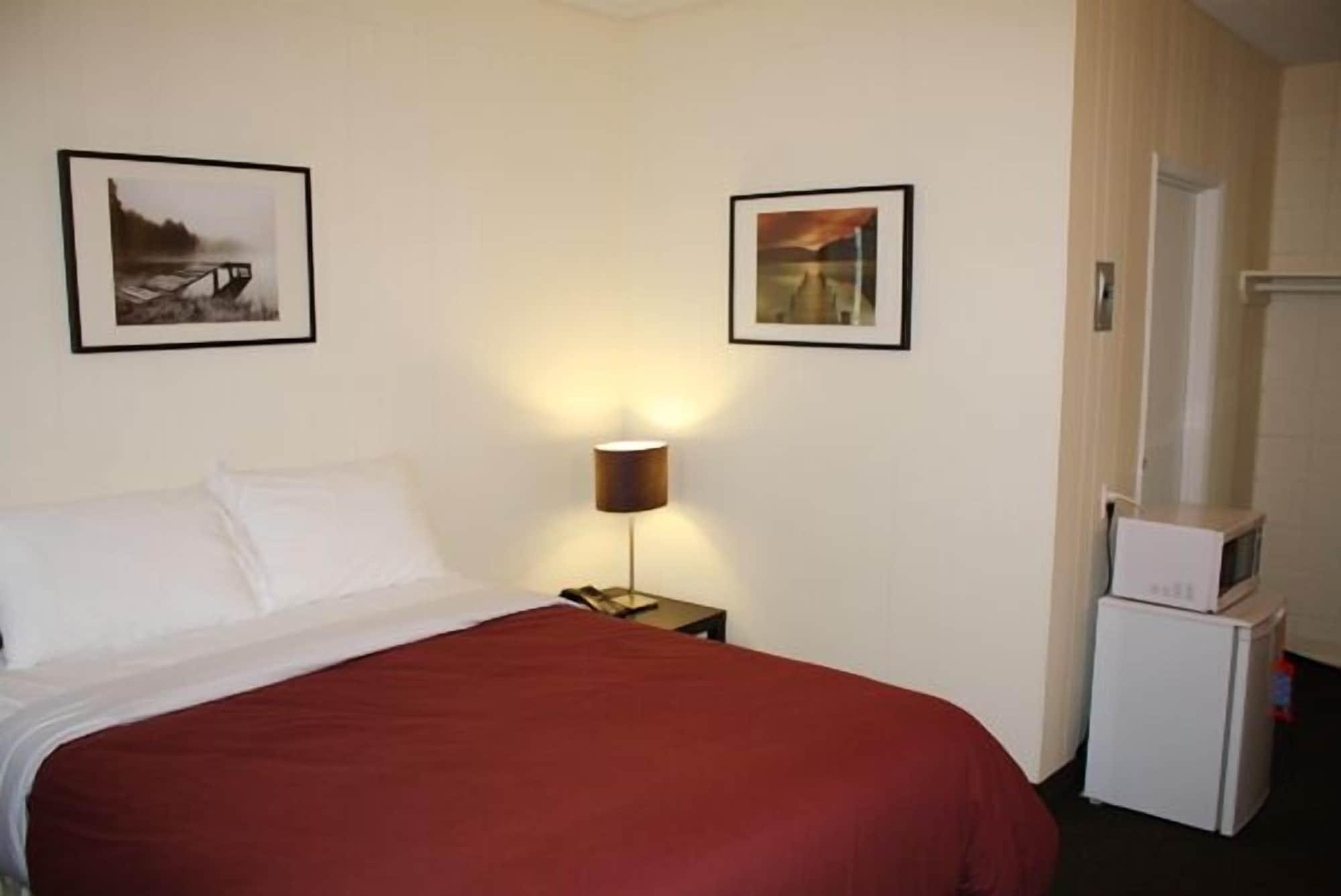 Hotel Empress And By The Falls Niagara Falls